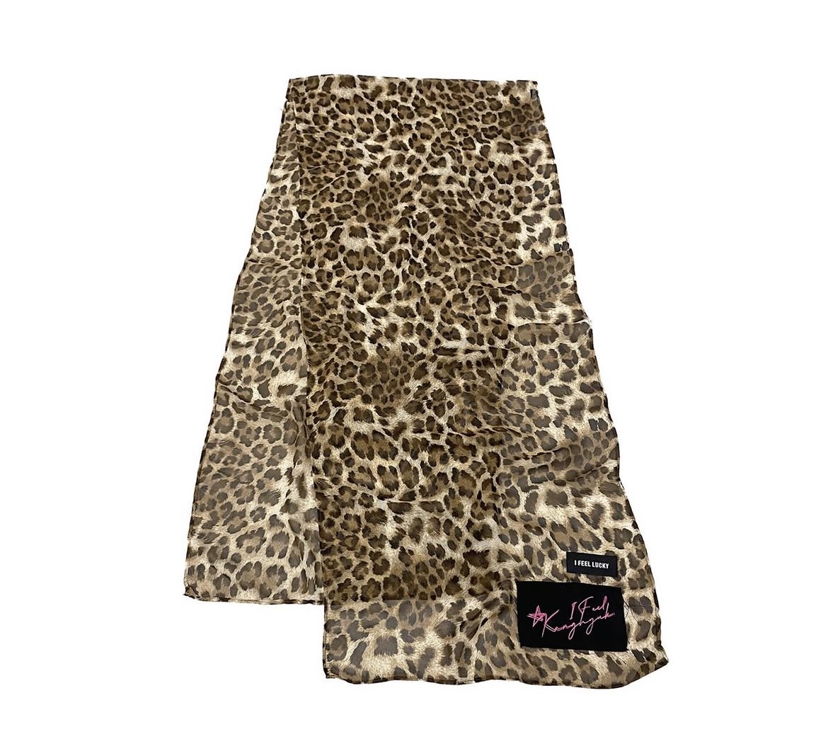 IFEELUCKY x kanghyuk Leopard Scarf